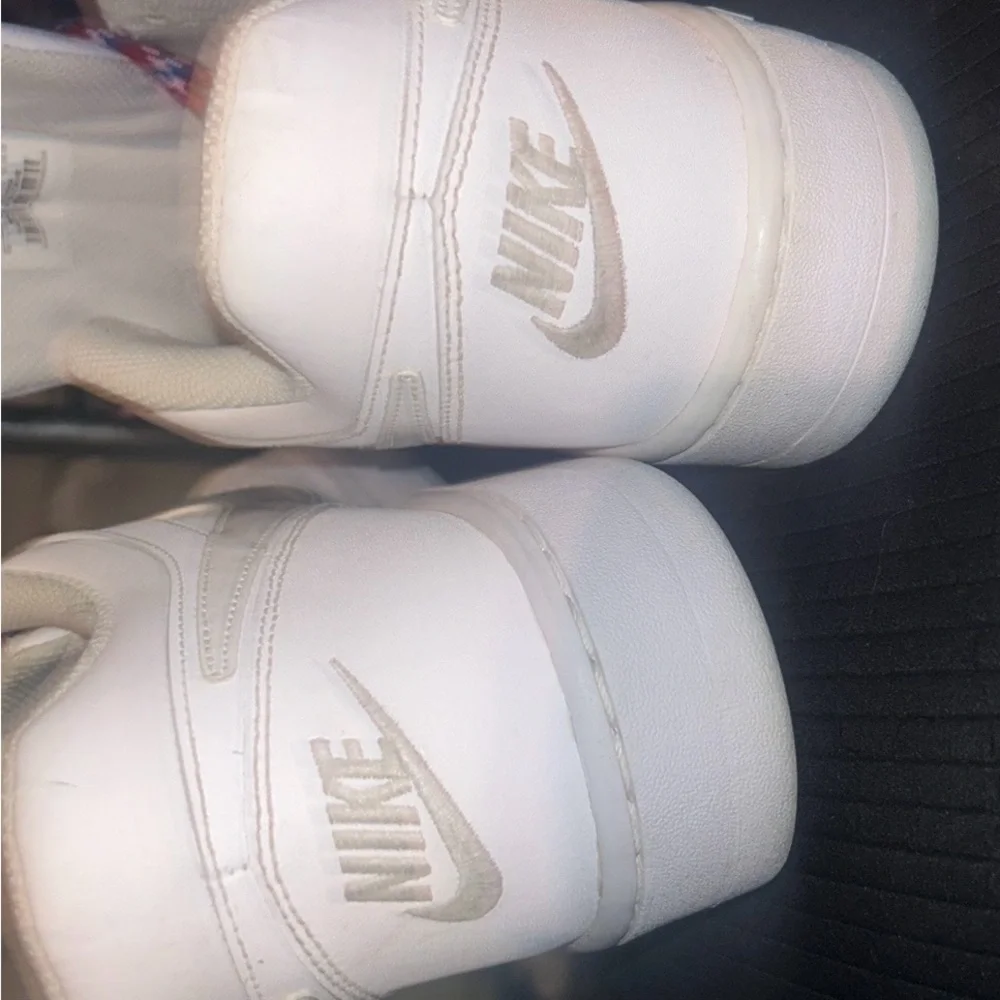THE NIKE SB DUNK LOW "TRIPLE WHITE" - Picture 8 of 12